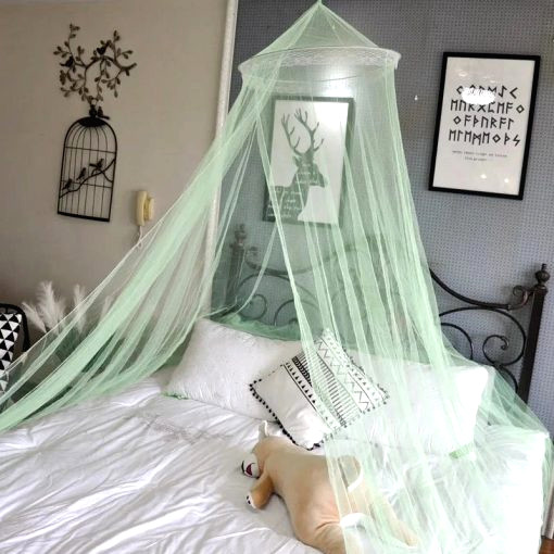 green mosquito net